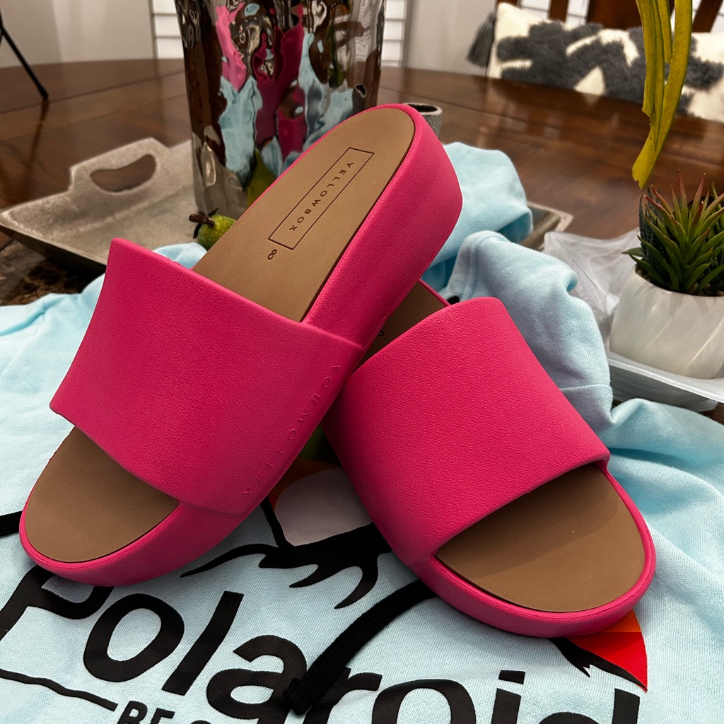 Yellow Box Torrey Pink Slides Size 8